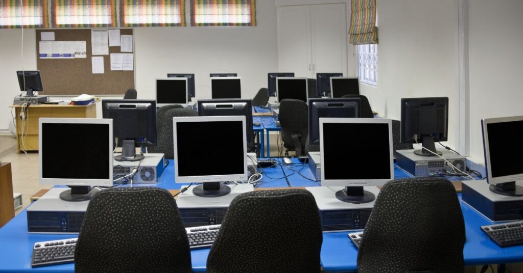 Basic Computer Course in Madanpur Khadar